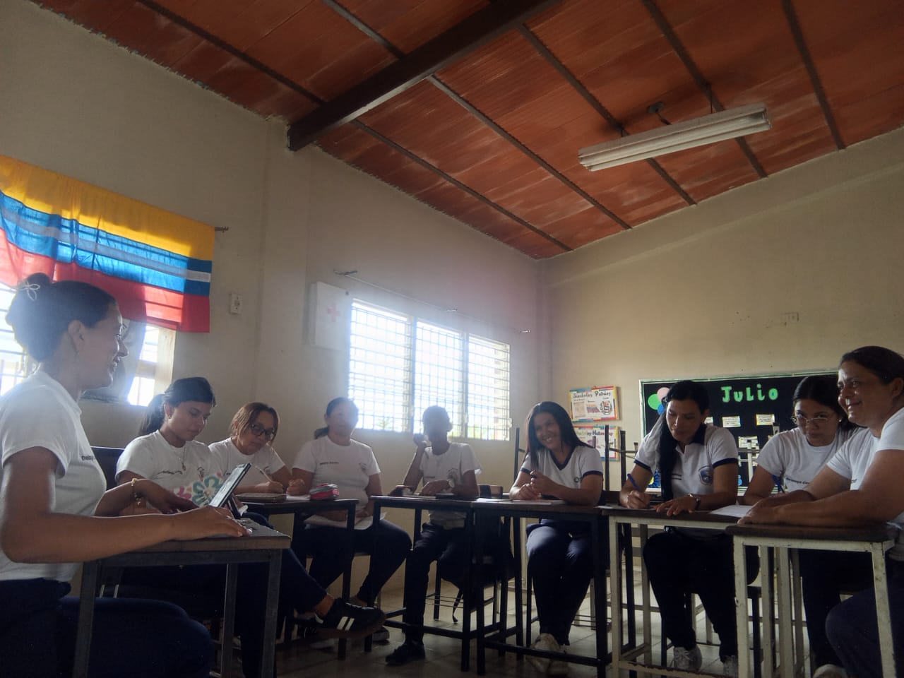 “Sembrando conocimiento, formando futuros”: EPN Miriam Dirinot inicia el ciclo escolar 2025-2026 con Jornada de Formación Docente